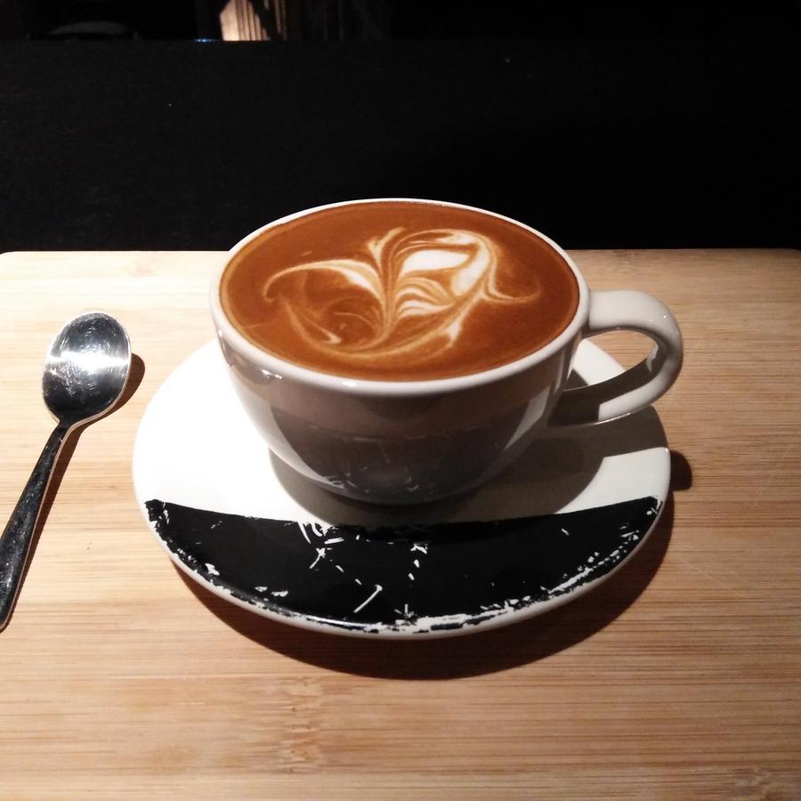 The Cavern Pod Hotel & Specialty Cafe เอลนิโด ภายนอก รูปภาพ